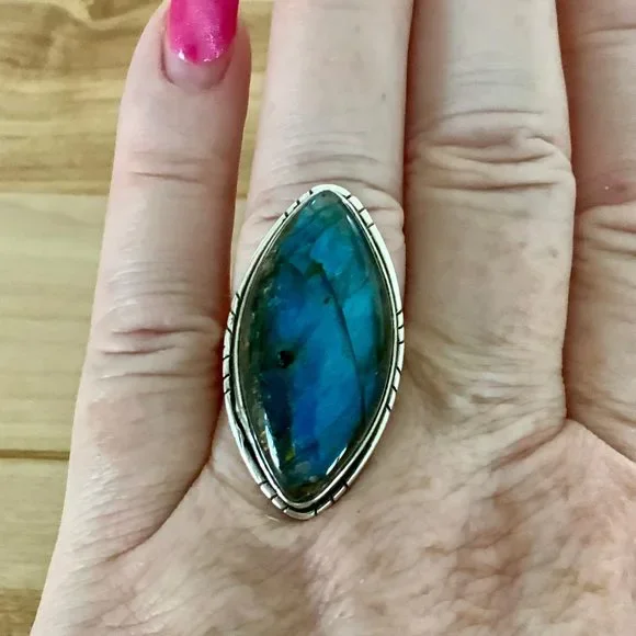 Labradorite Solid 925 Sterling Silver Ring - Picture 3 of 5